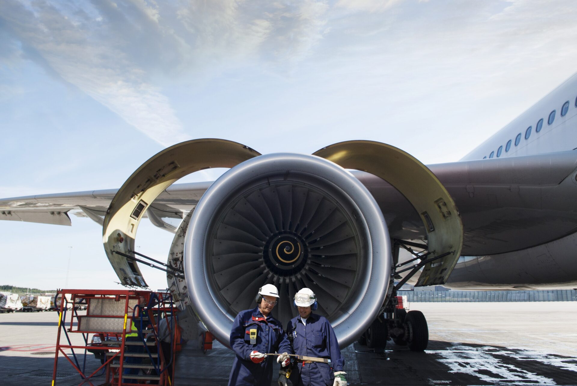Commercial airplane engine turbine